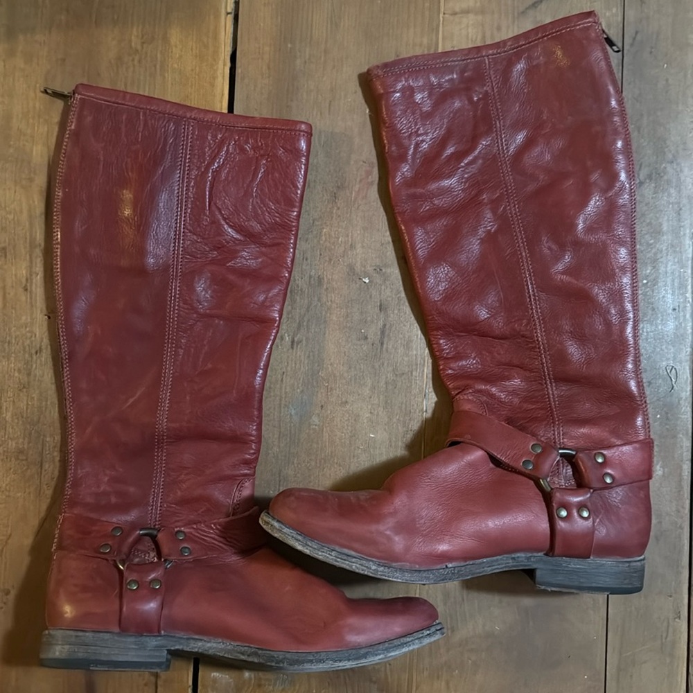 Phillip Harness Tall Frye Boot Red Size 9.5